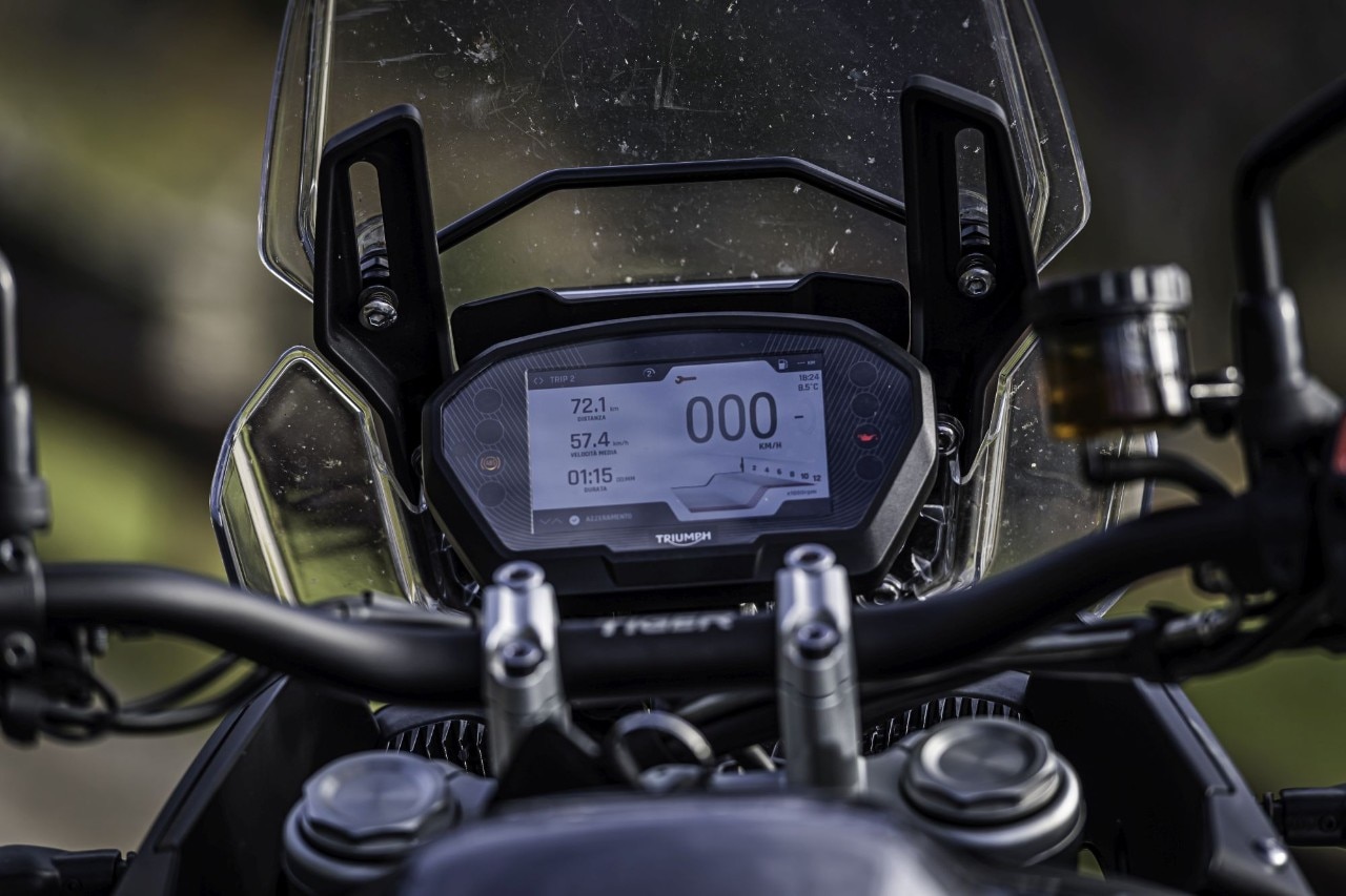 Moto Guzzi V85 TT VS Triumph Tiger 850 Sport: viaggia, guida, SOGNA